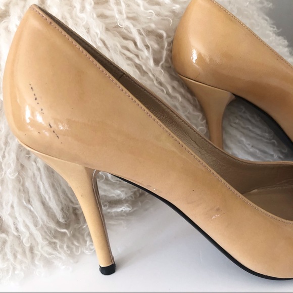 Stuart Weitzman Tan Patent 4” Pumps 9 - Picture 11 of 11